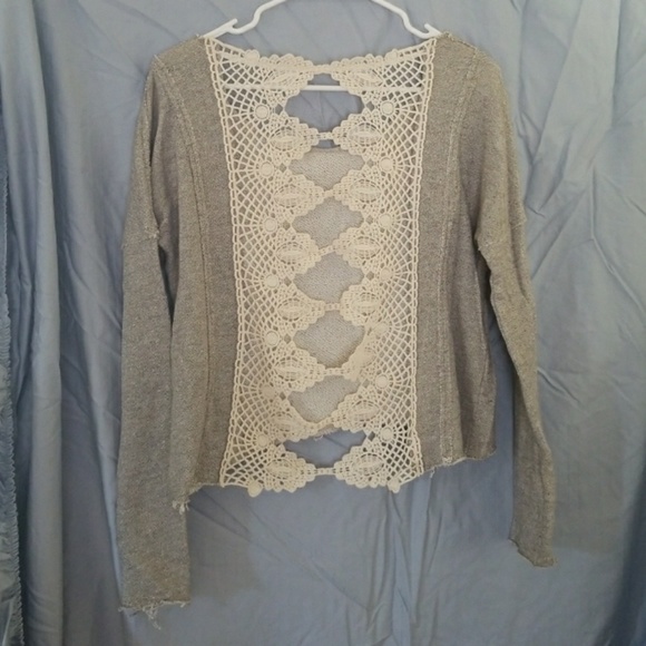 Crop top - Picture 2 of 4